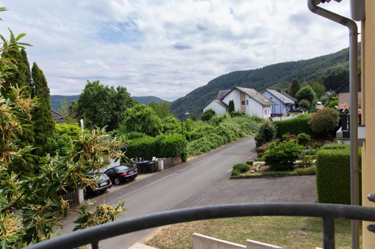 Ferienhaus Moselhoehe -Neu- Traben-Trarbach Luaran gambar