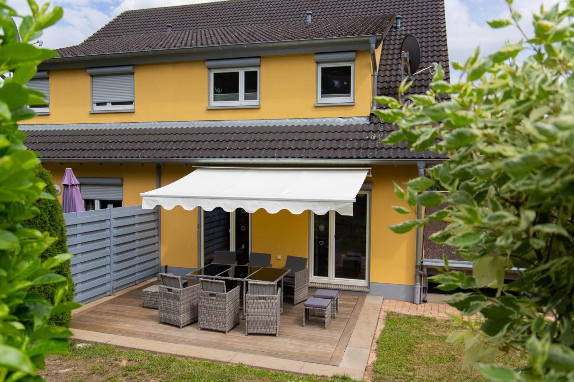 Ferienhaus Moselhoehe -Neu- Traben-Trarbach Luaran gambar